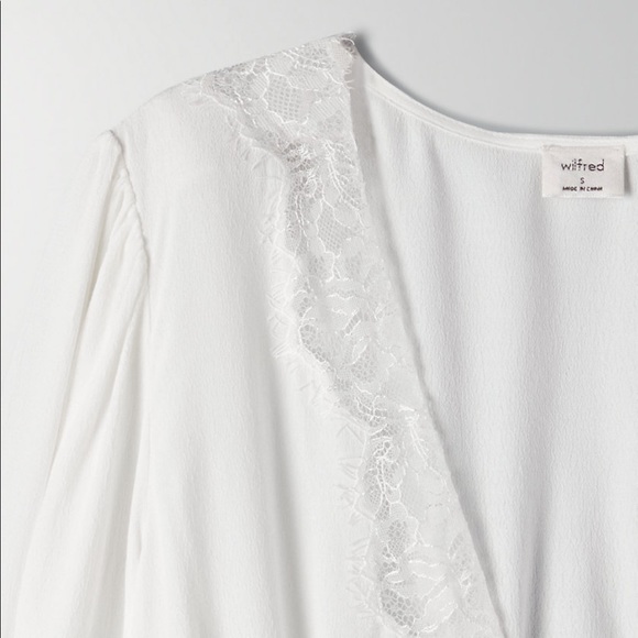 Aritzia NWT L romance me blouse - Picture 7 of 8